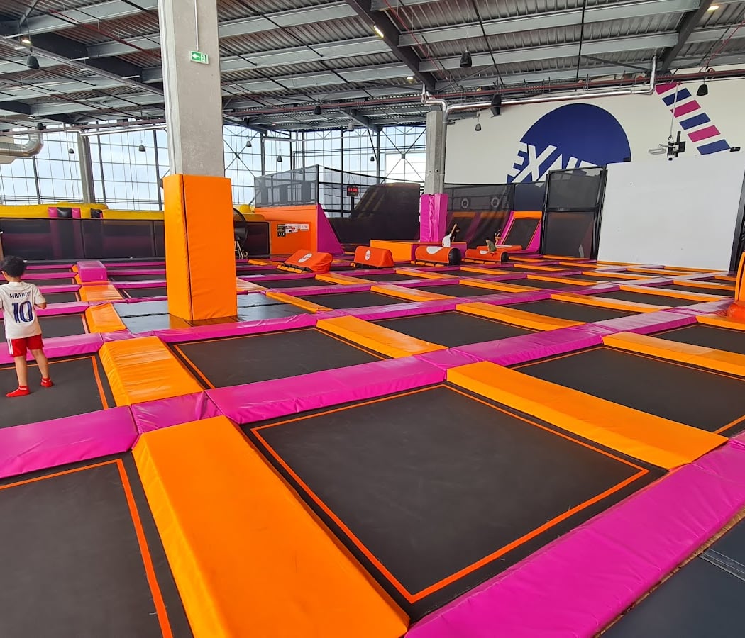 Exalto Décines - Trampoline Park And Prison Island 3